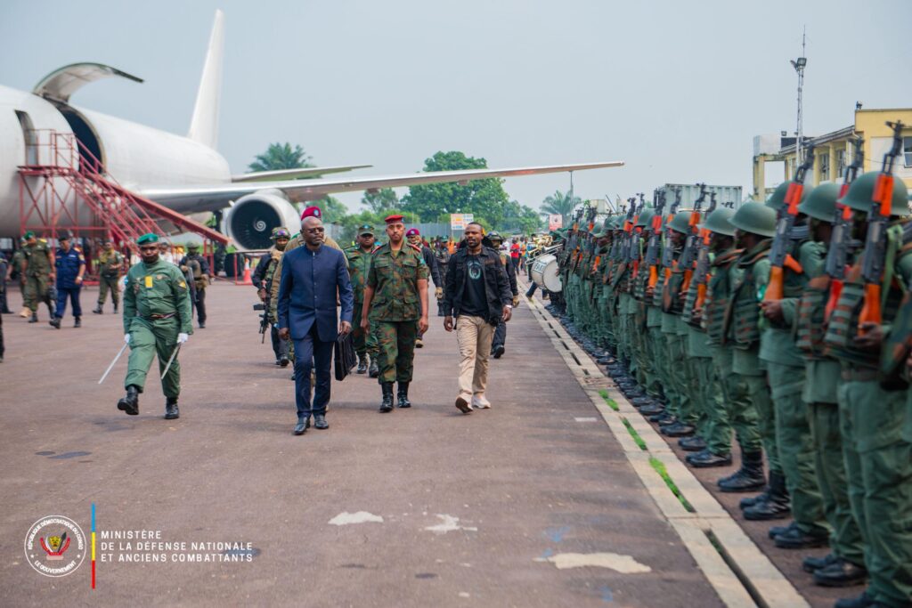 Kindu: Arrivée du vpm de la défense nationale Me Guy Kabombo Muadiamvita pour une mission officielle