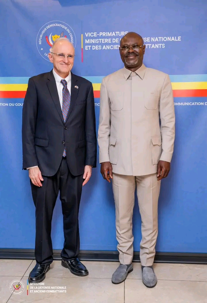 LA RDC ET LES ÉTATS-UNIS S&rsquo;ACCORDENT SUR L&rsquo;INTENSIFICATION DE LA COOPÉRATION MILITAIRE