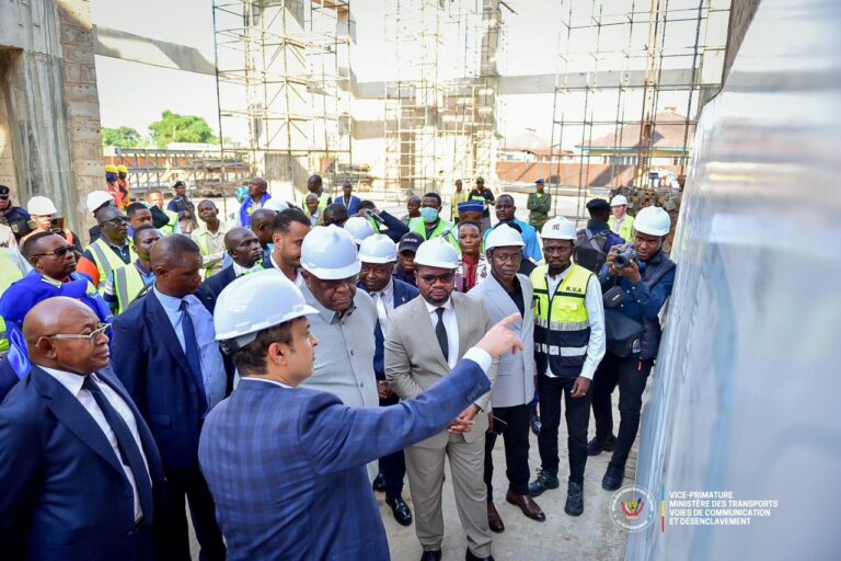 Modernisation des aéroports : Jean-Pierre Bemba en mission d’inspection à Luano et Kananga