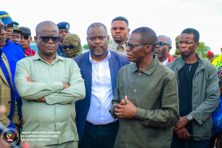 Grand Katanga : au Lualaba, Eliezer Ntambwe poursuit sa mission de récupération des biens des anciens combattants