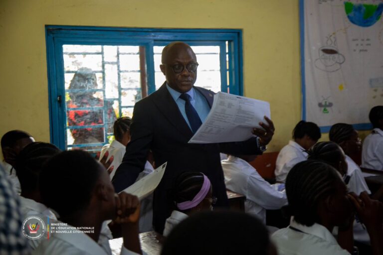 Examen d’État  2026 : Théodore Kazadi supervise le déroulement des épreuves à Kinshasa